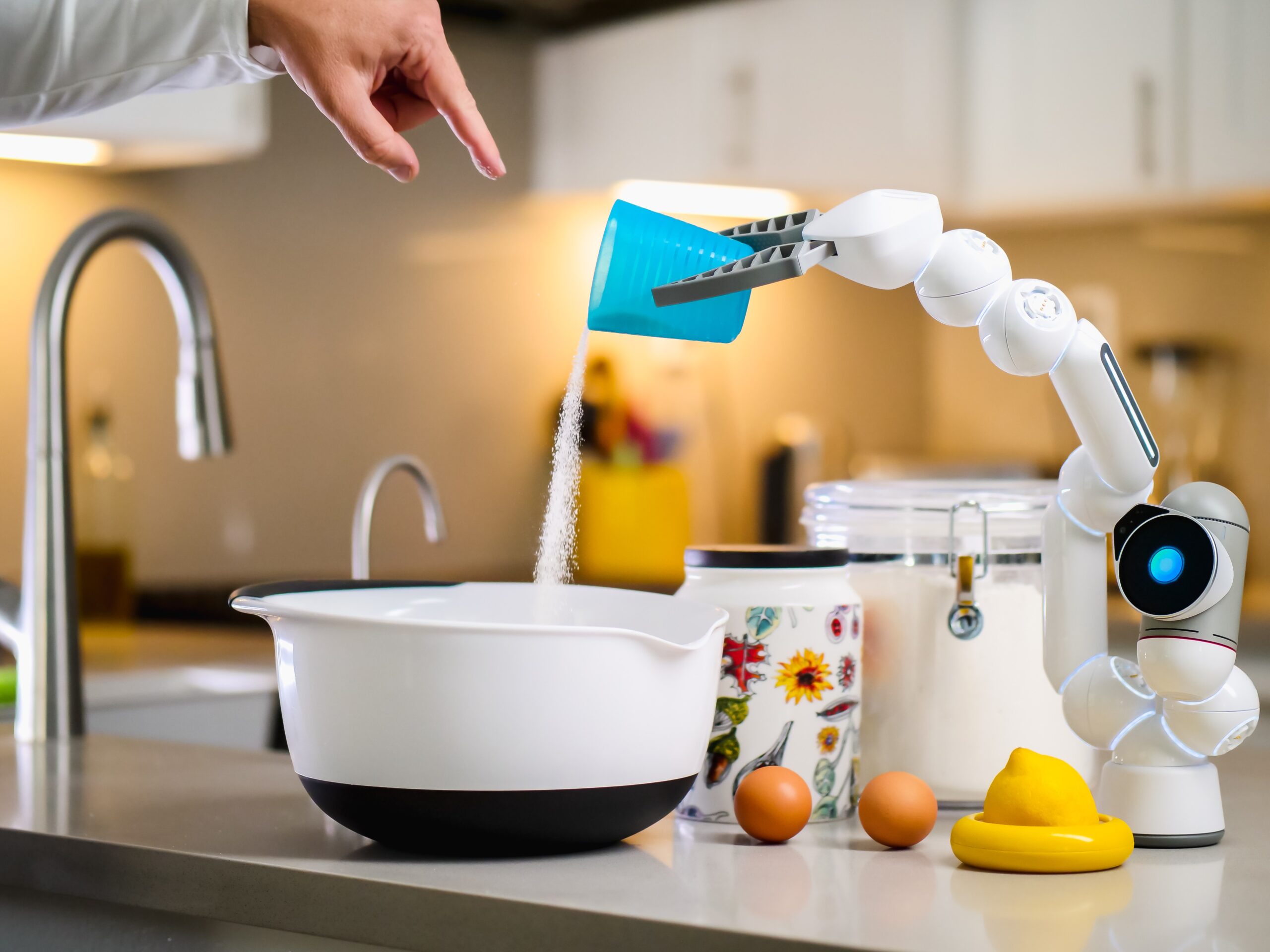 TechBytesNews Exclusive Interviews with AI and Robotics Experts