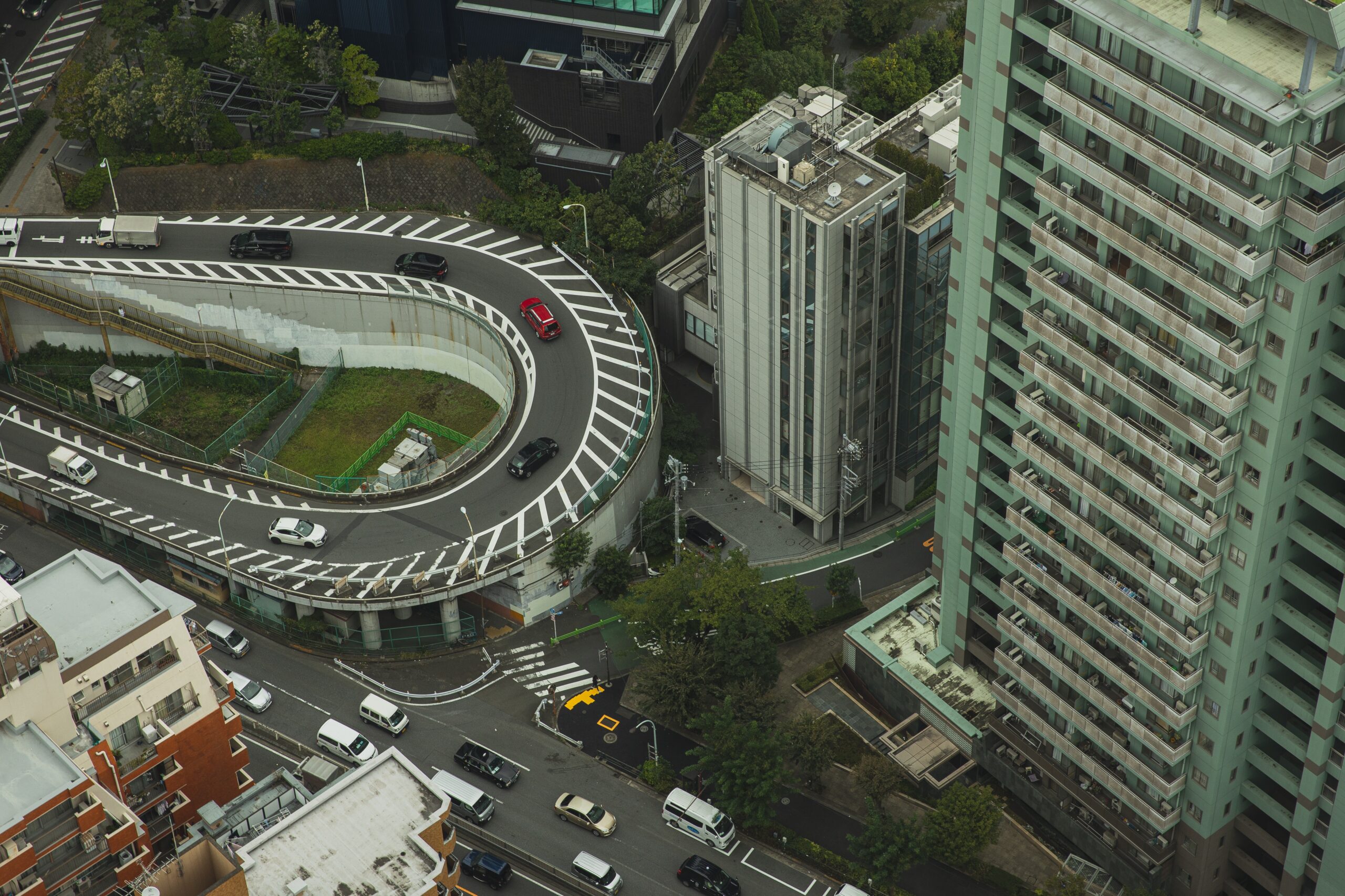 From Speed to Smart Cities Understanding the Wide-ranging Impact of 5G