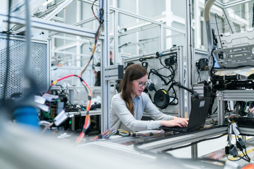 5G and Remote Work How this Technology Is Reshaping the Way We Work and Collaborate